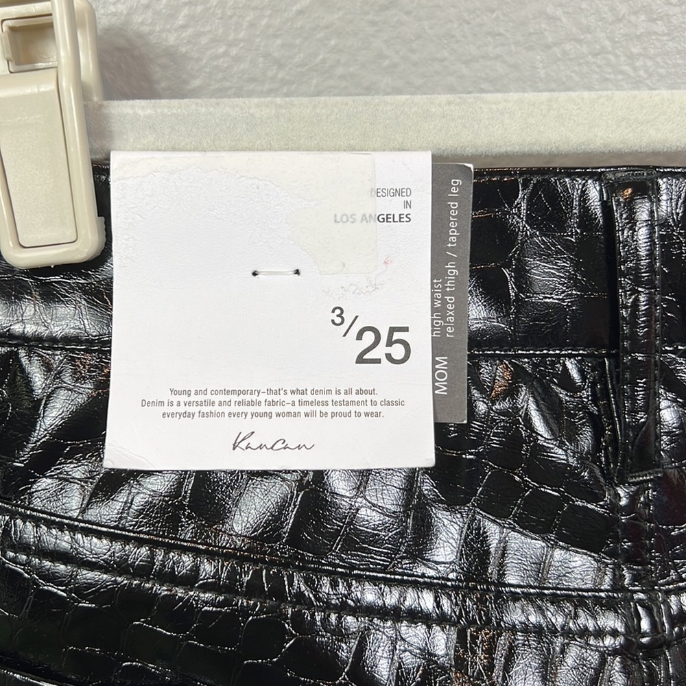 NWT KanCan Josephine Black Faux Croc Print Pants Mom High Waist Tapered 24 25 - Picture 6 of 10